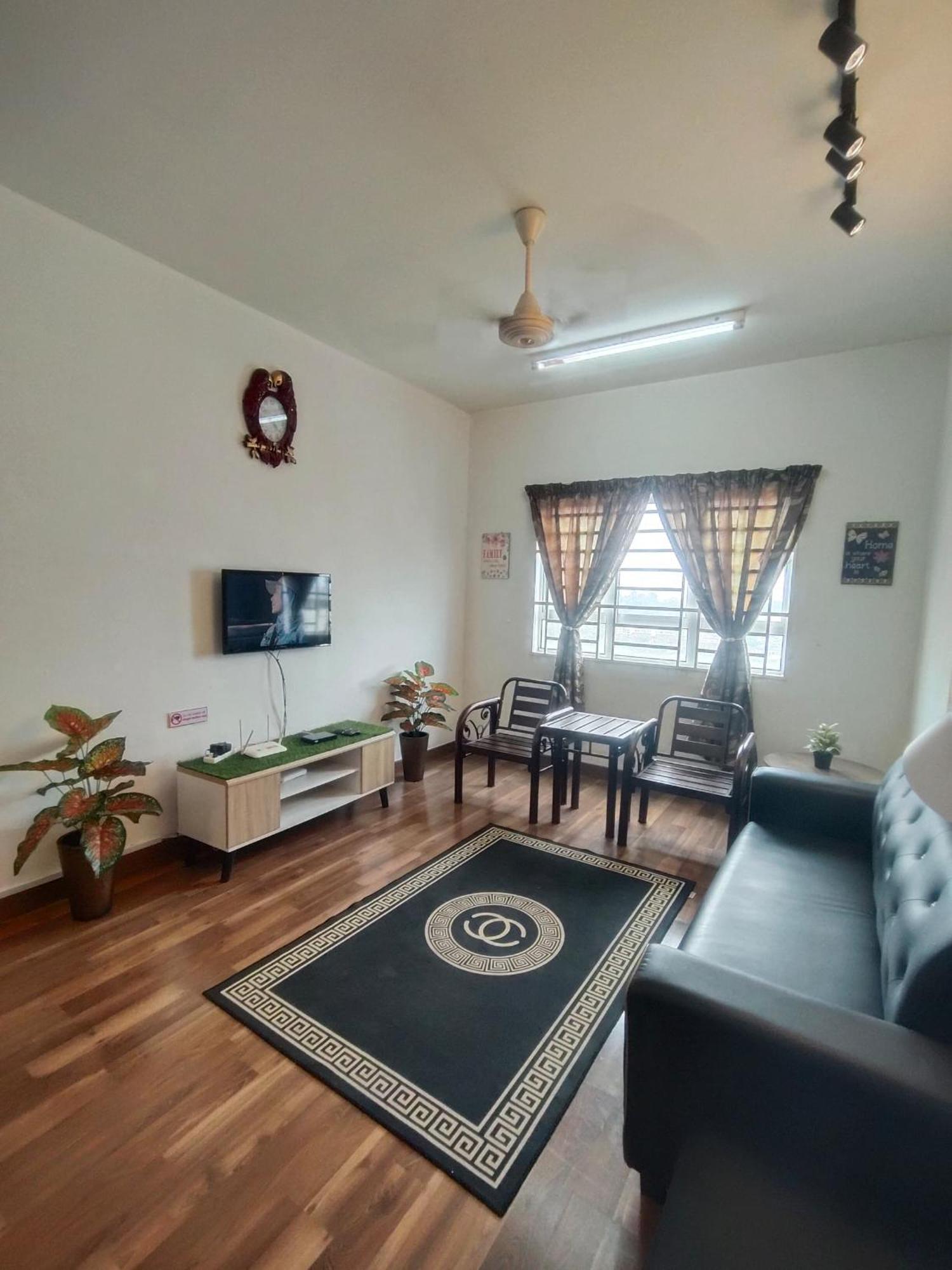Anggerik Camelia Homestay Apartment Ladang Tok Pelam Kuala Terengganu Ngoại thất bức ảnh