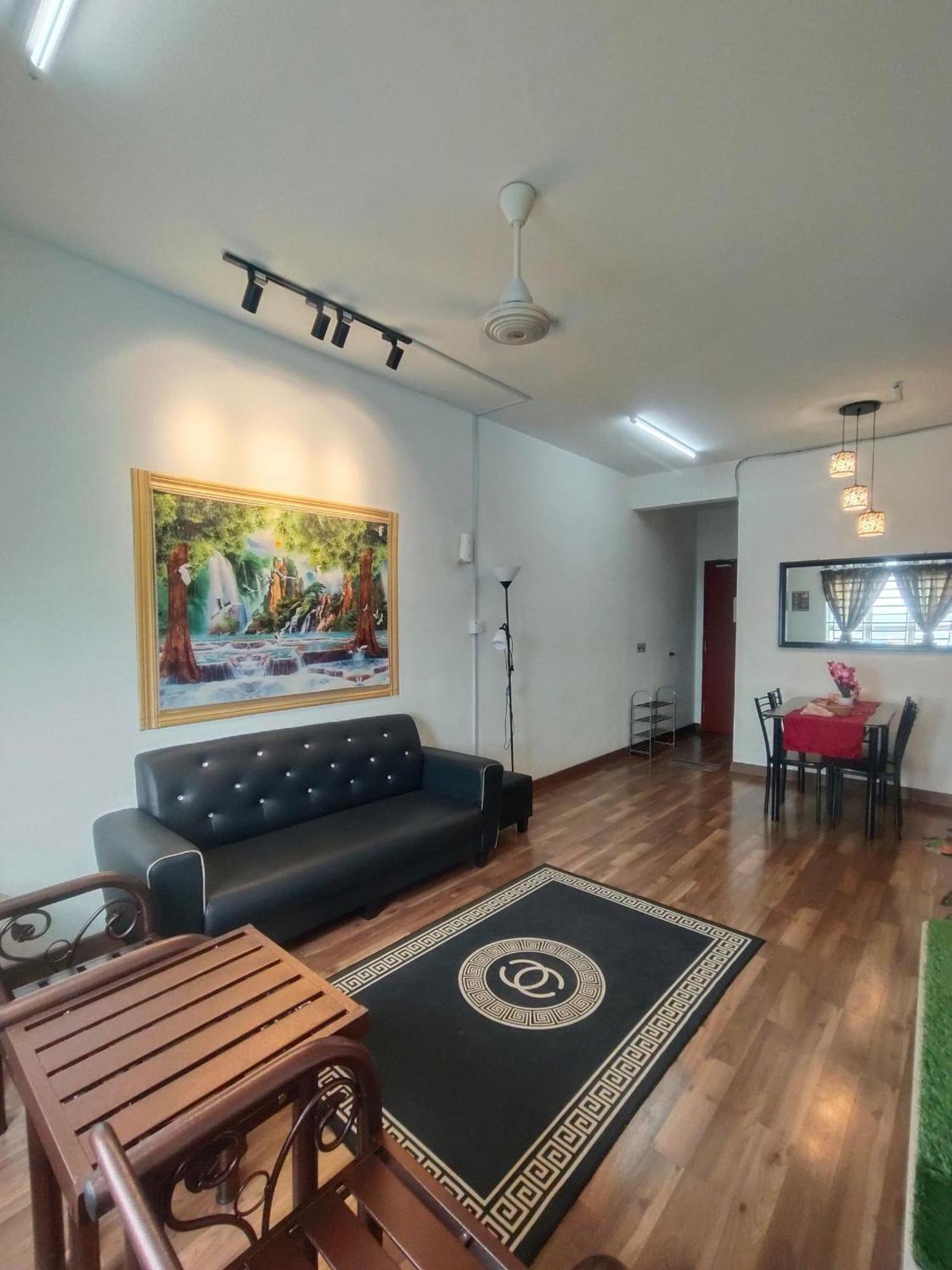 Anggerik Camelia Homestay Apartment Ladang Tok Pelam Kuala Terengganu Ngoại thất bức ảnh